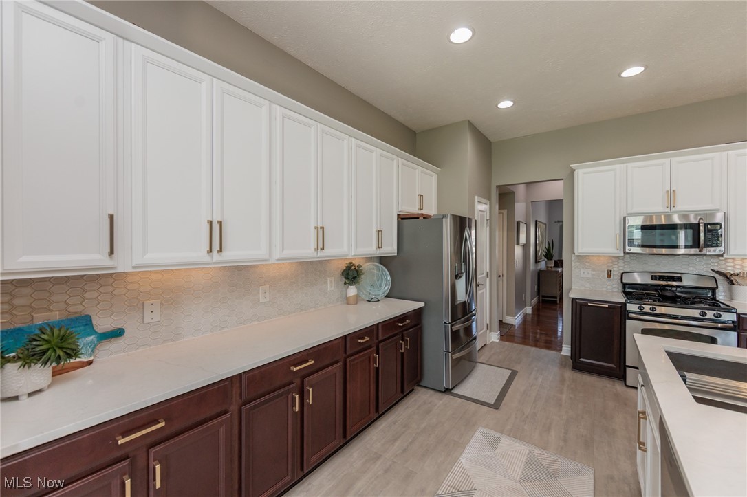2516 Berkshire Avenue, Avon, Ohio image 19