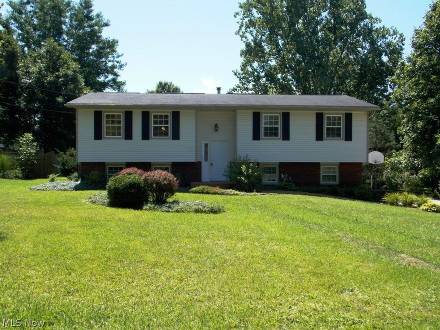 Gorgeous Remodeled and spacious home in Canal Fulton and Northwest Schools offers an open floor plan with everything new. Brand new Kitchen, all new stainless steel appliances, granite counter tops and breakfast bar. 4th Bedroom, Lower Level with  private Bathroom. Updated neutral decor throughout. Refinished deck overlooks a huge backyard. new Bathrooms with granite vanities and custom tile work. Recessed lighting and modern fixtures. Extra large 2-car garage with wide concrete driveway. This is a GEM and won't last long!