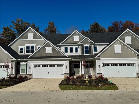 32080 Tuscan Lane M-2 Avon Lake OH 44012