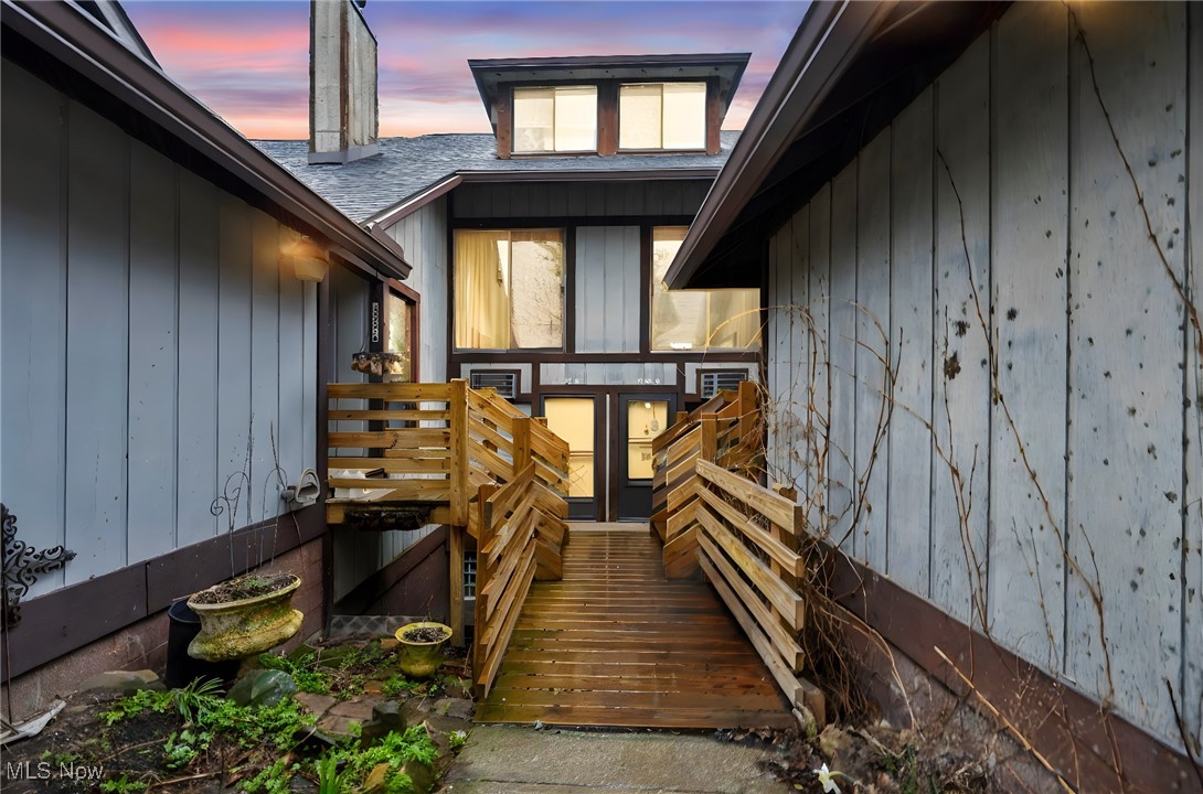 1537 Treetop Trail #B, Akron, Ohio image 1