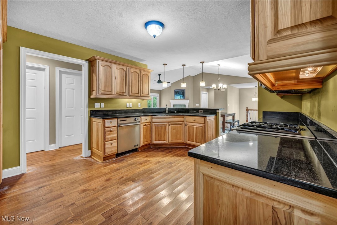 800 Bell Road, Chagrin Falls, Ohio image 8