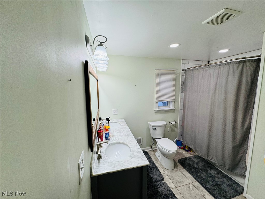2740 W Ridgewood Circle, Zanesville, Ohio image 21