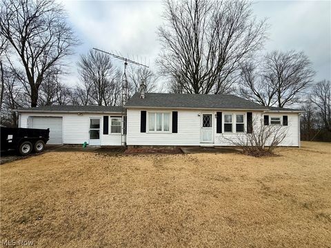 Homes For Sale - 1719 Valley Mills Road Rd<br/> Waverly, WV 26184