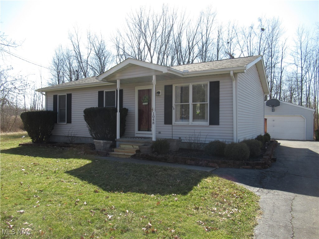 1048 Woodglen, Newton Falls, Ohio image 1