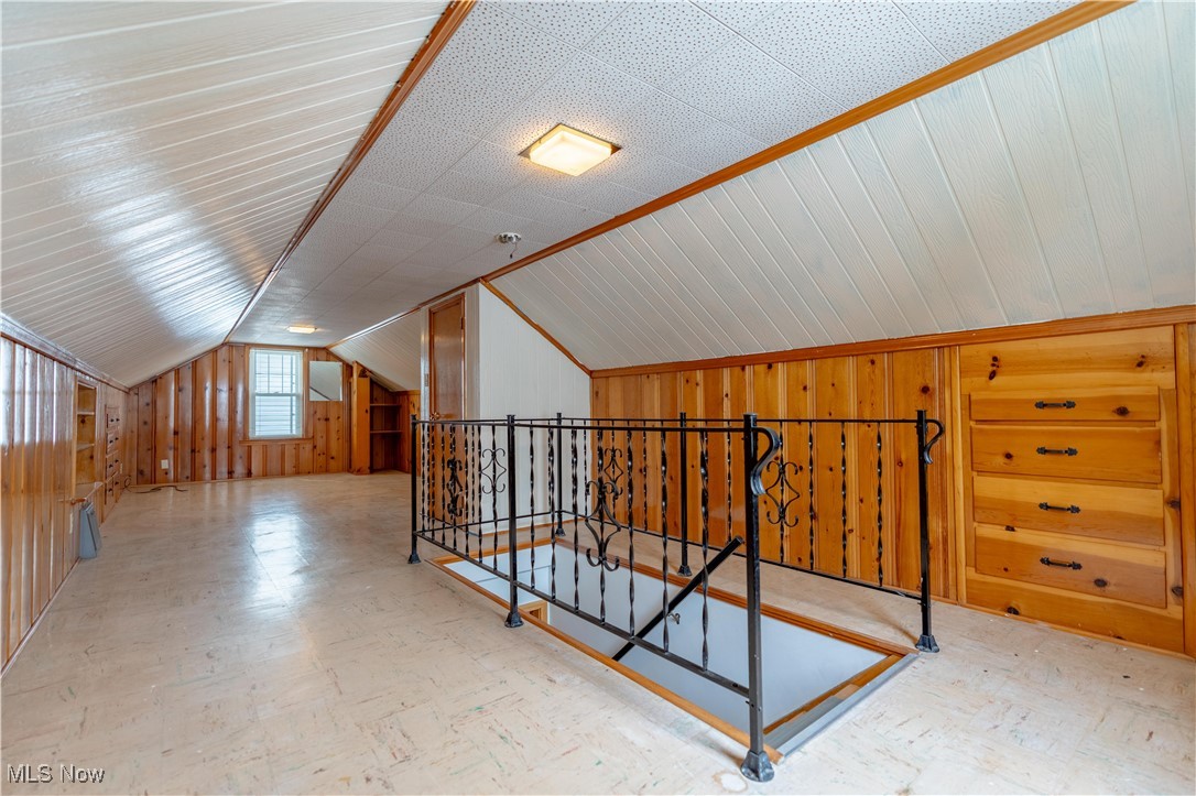 3827 Greenwood Place, Canton, Ohio image 29