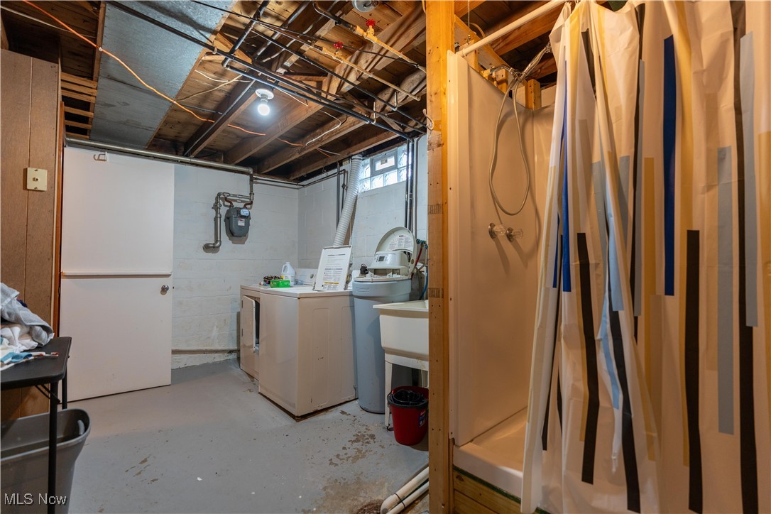 3827 Greenwood Place, Canton, Ohio image 31