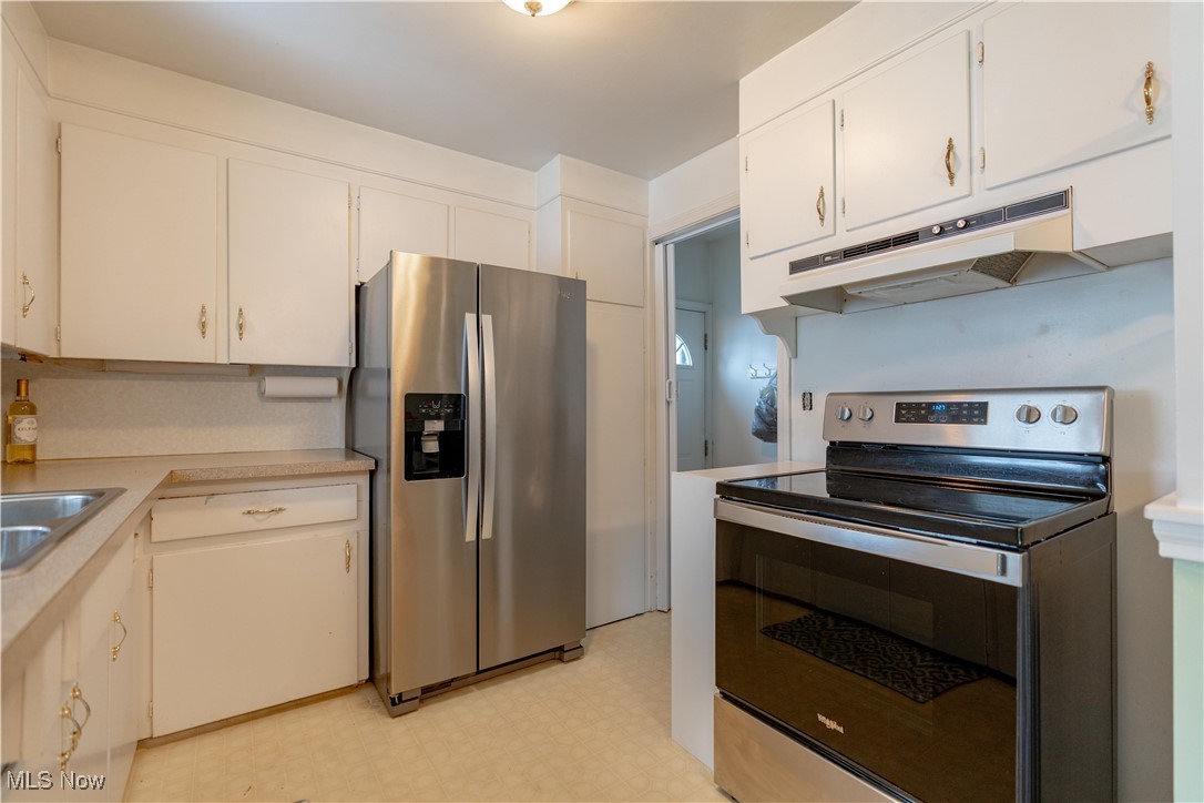 3827 Greenwood Place, Canton, Ohio image 14
