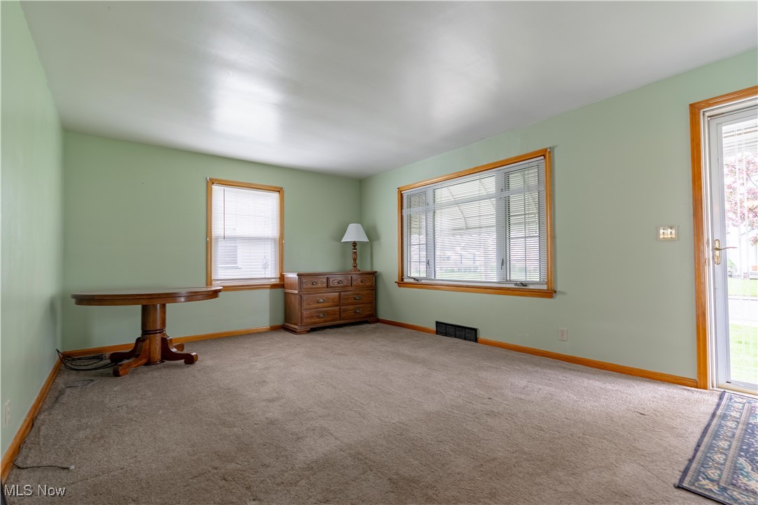 3827 Greenwood Place, Canton, Ohio image 9