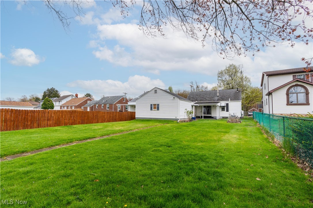 3827 Greenwood Place, Canton, Ohio image 37
