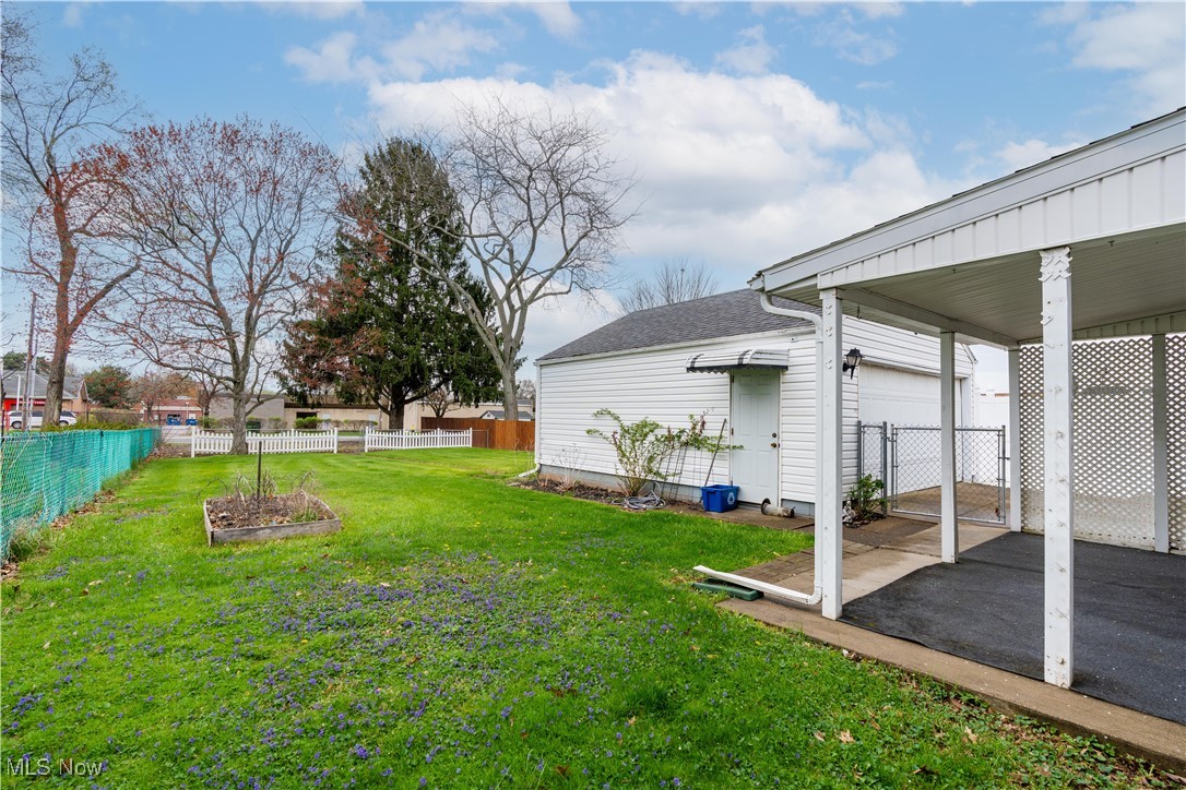 3827 Greenwood Place, Canton, Ohio image 36