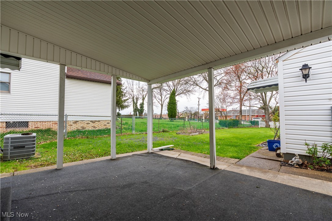 3827 Greenwood Place, Canton, Ohio image 34