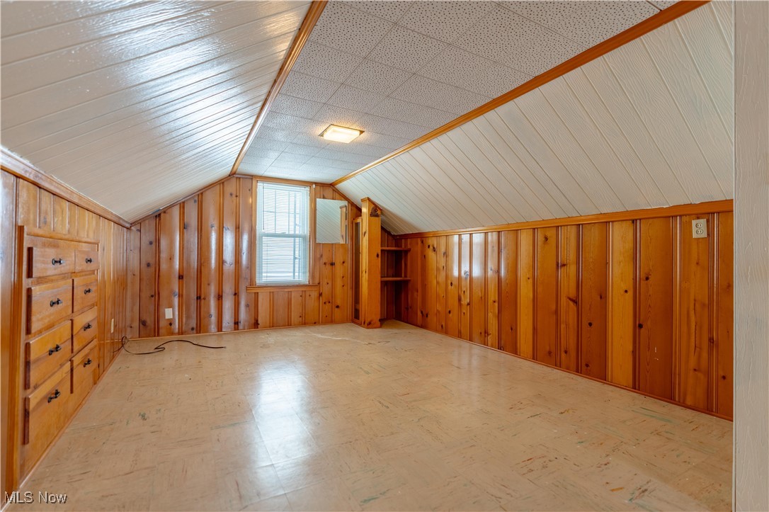 3827 Greenwood Place, Canton, Ohio image 26