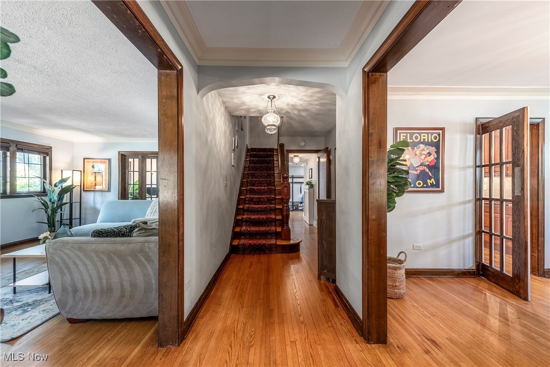 Lakewood, Ohio 44107, United States, 5 Bedrooms Bedrooms, ,4 BathroomsBathrooms,Residential,Active,192106