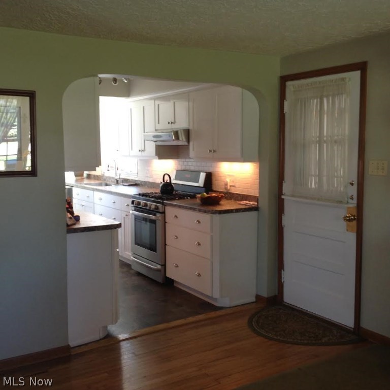 Country Club Estates - Residential