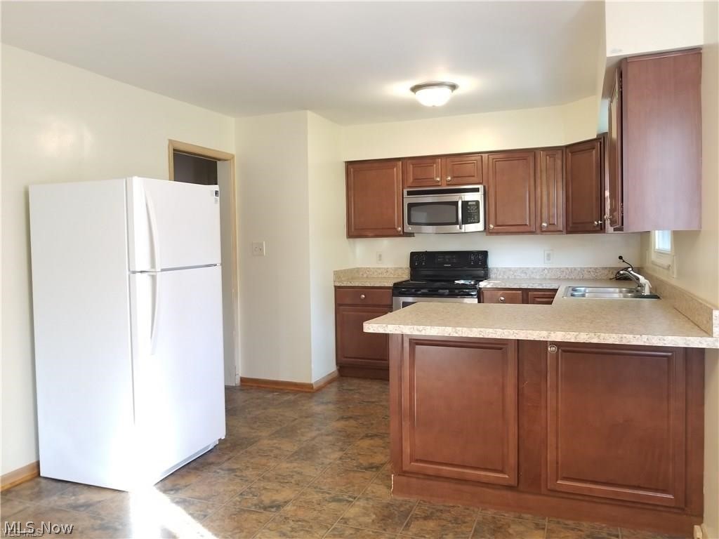 Silver Lake Highlands - Residential Lease