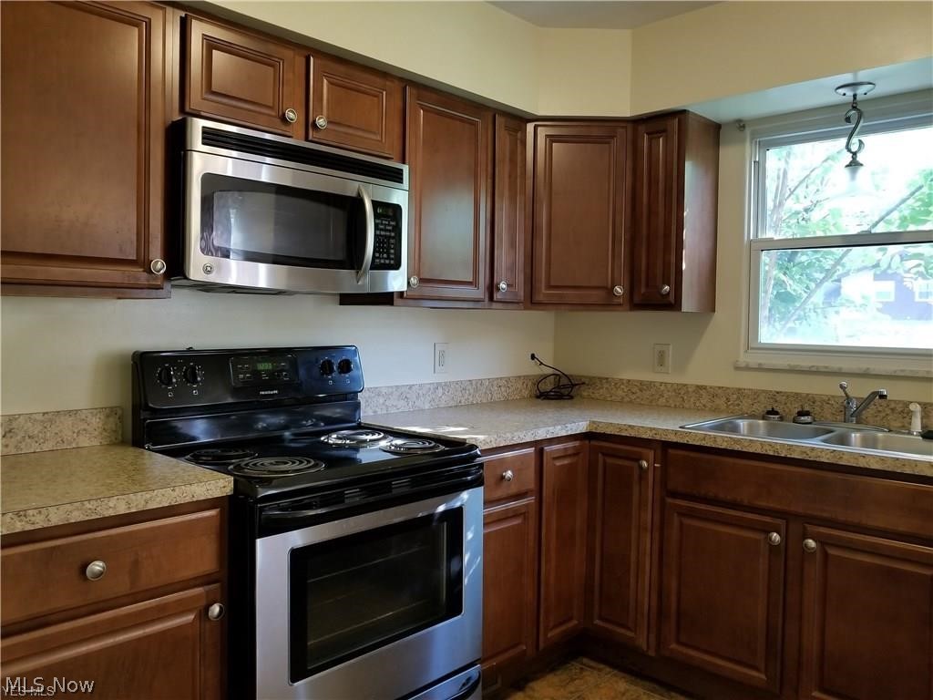 Silver Lake Highlands - Residential Lease