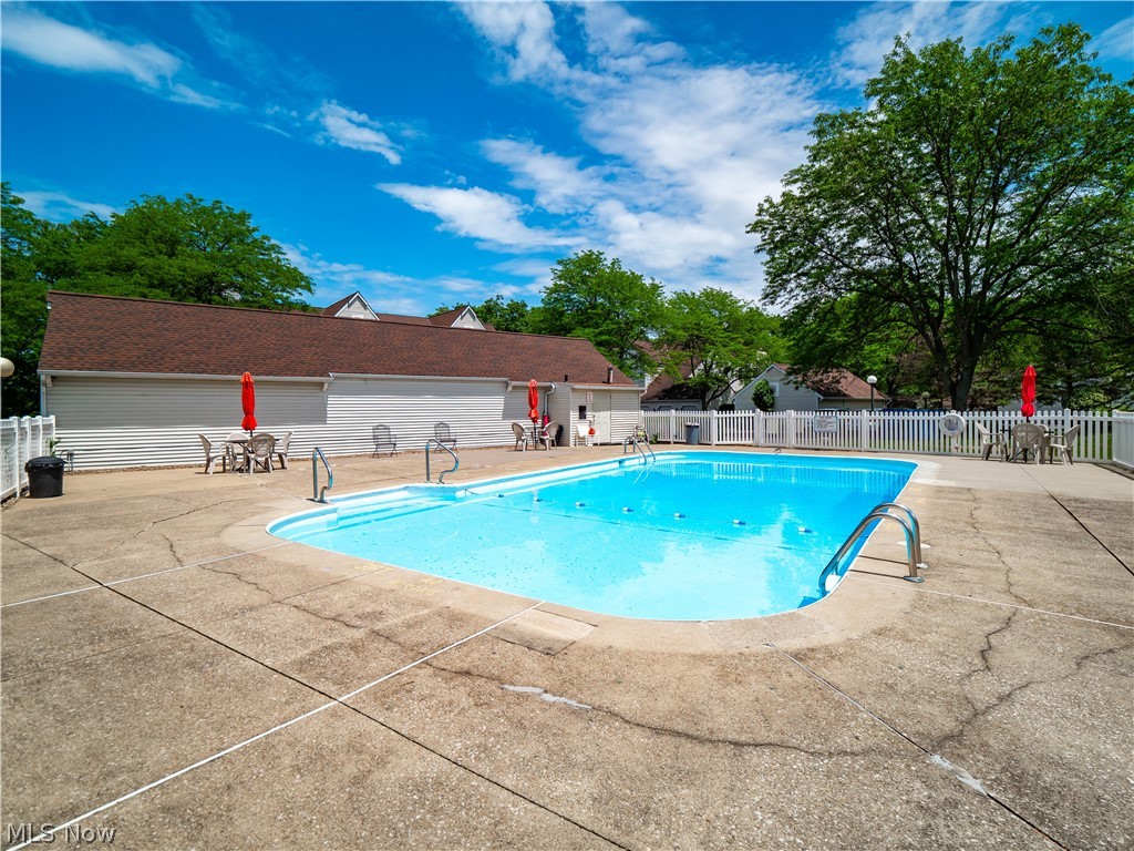 Cherry Ridge Condos - Residential