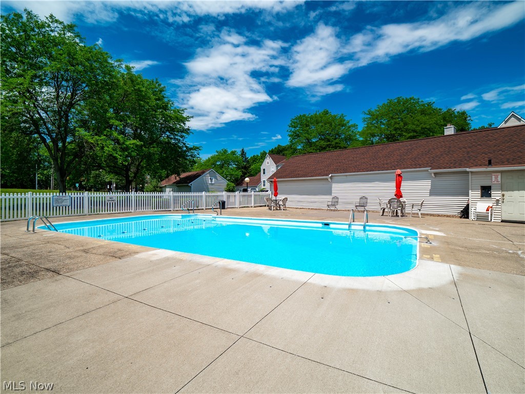 Cherry Ridge Condos - Residential