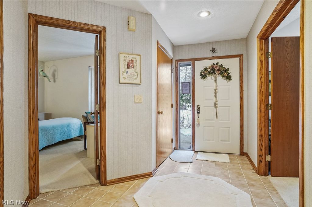 Photo of 2178 Stone Creek Trail, Cuyahoga Falls, OH 44223 (MLS # 5184753)