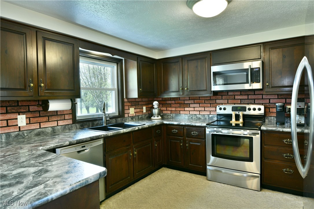 379 Housel Craft Road, Bristolville, Ohio image 11