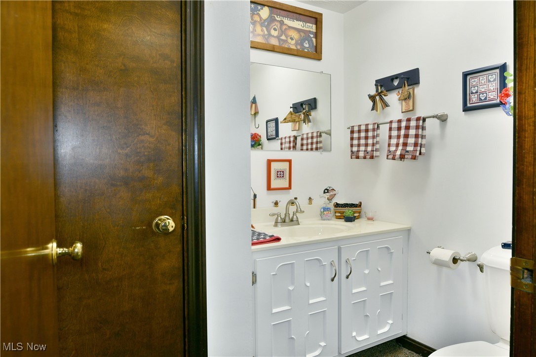379 Housel Craft Road, Bristolville, Ohio image 40