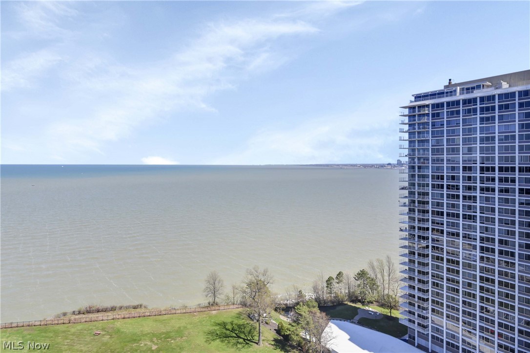 The Carlyle - Residential