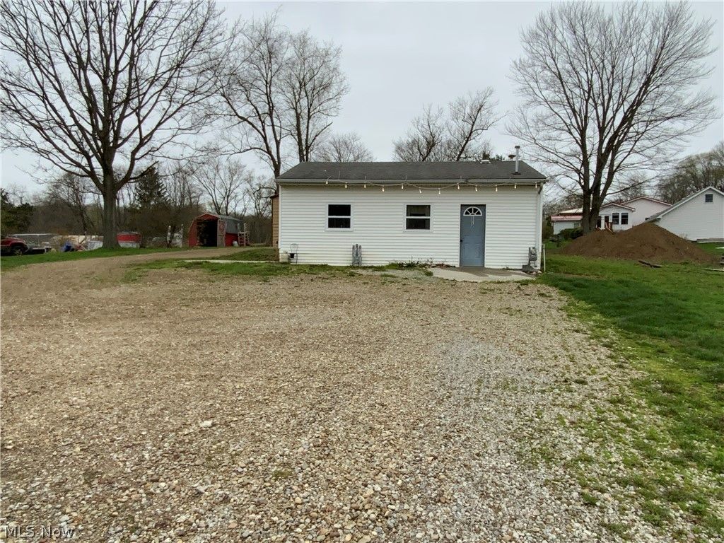 Photo of 1112 Mick Road, Wellsville, OH 43968 (MLS # 5198833)