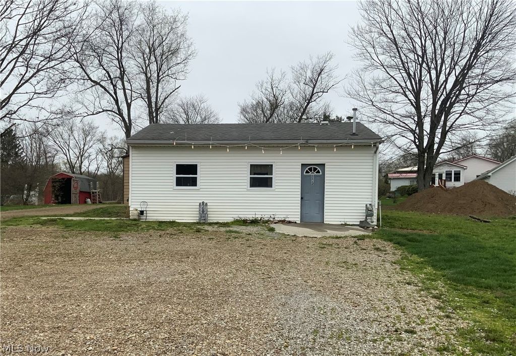 Photo of 1112 Mick Road, Wellsville, OH 43968 (MLS # 5198833)