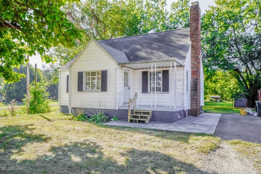 Great addition to your investment portfolio. Nicely remodeled two story with 3 bedrooms, 1 bath, sitting on a 1/3 acre lot. Recently rented for $1,000 per month. A solid opportunity you don't want to miss, call today!