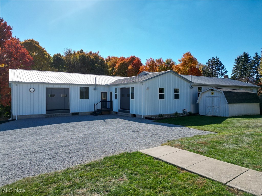 8495 Mount Hope Road, Apple Creek, Ohio image 17