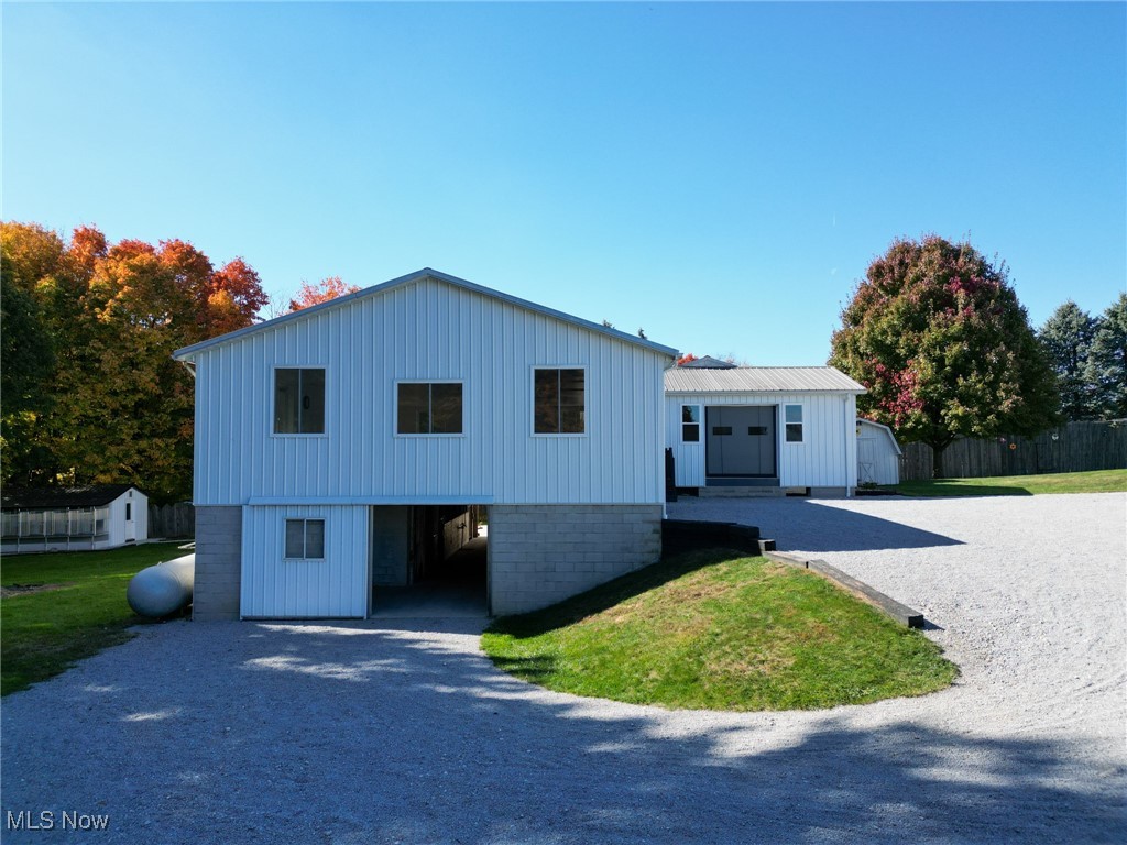 8495 Mount Hope Road, Apple Creek, Ohio image 14