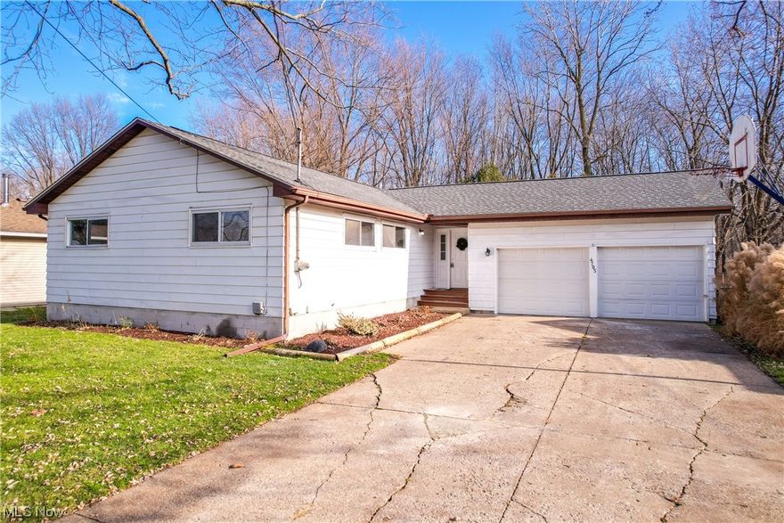 Welcome Home to this completely remodeled 3 bedroom, 2 full bath ranch sitting on a near 1/4 acre lot! This house is immaculate with
tons of updates!! Every wall has been repainted, including the garage walls and the floor! All new Vinyl Laminate flooring throughout
the living room, dining room, kitchen, both bathrooms and the entire finished basement! Brand new carpet in the bedrooms! Both
bathrooms have new toilets, vanities, faucets and fixtures! Your owner's suite even has a brand new shower!! Enjoy entertaining or
relaxing in your fenced-in backyard watching all the deer with a scenic view of the woods behind you! Your 16 ft deck and 30ft brick
patio also provide plenty of space to cookout and enjoy your evenings or weekends! This house is waiting for its next owner...All you
have to do is MOVE IN!!!!