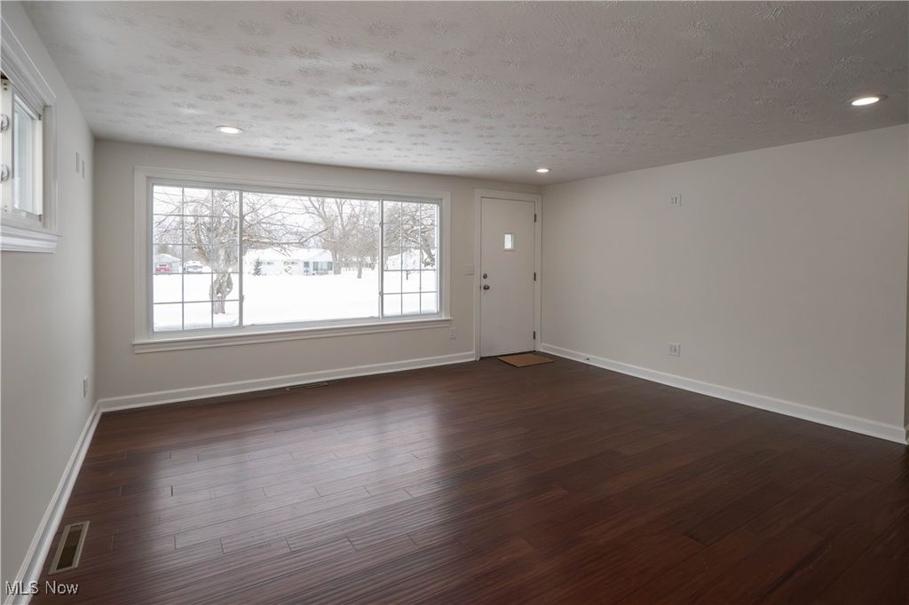 Photo of 3796 Sanford Drive, Brunswick, OH 44212 (MLS # 5181897)