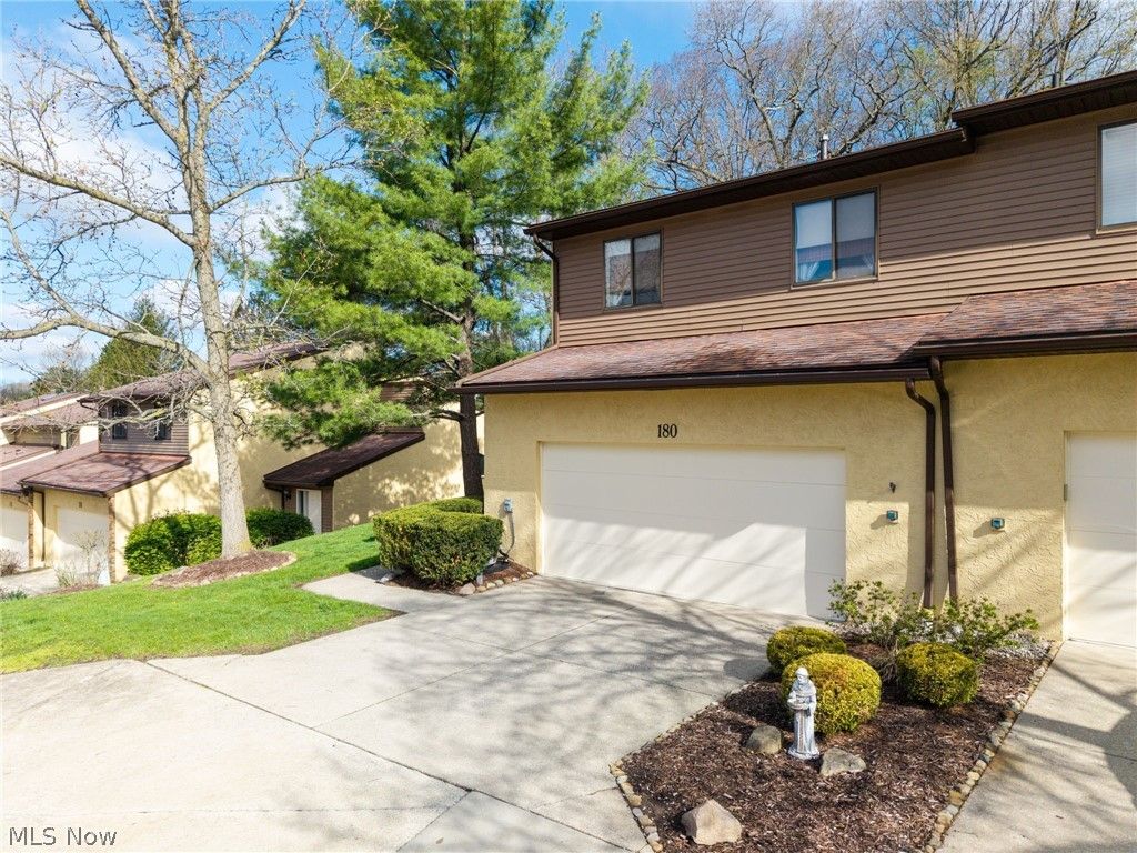 Photo of 180 Lake Terrace Drive, Munroe Falls, OH 44262 (MLS # 5202453)