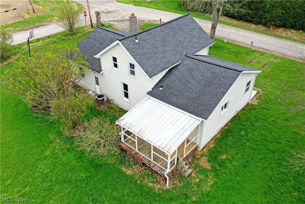 Photo of 6979 Thompson Clark Road, Bristolville, OH 44402 (MLS # 5199422)