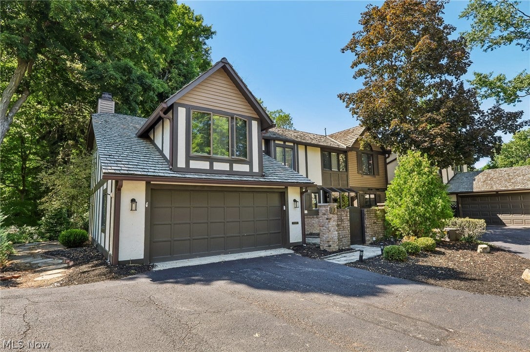 10 Hidden Valley Drive 10
