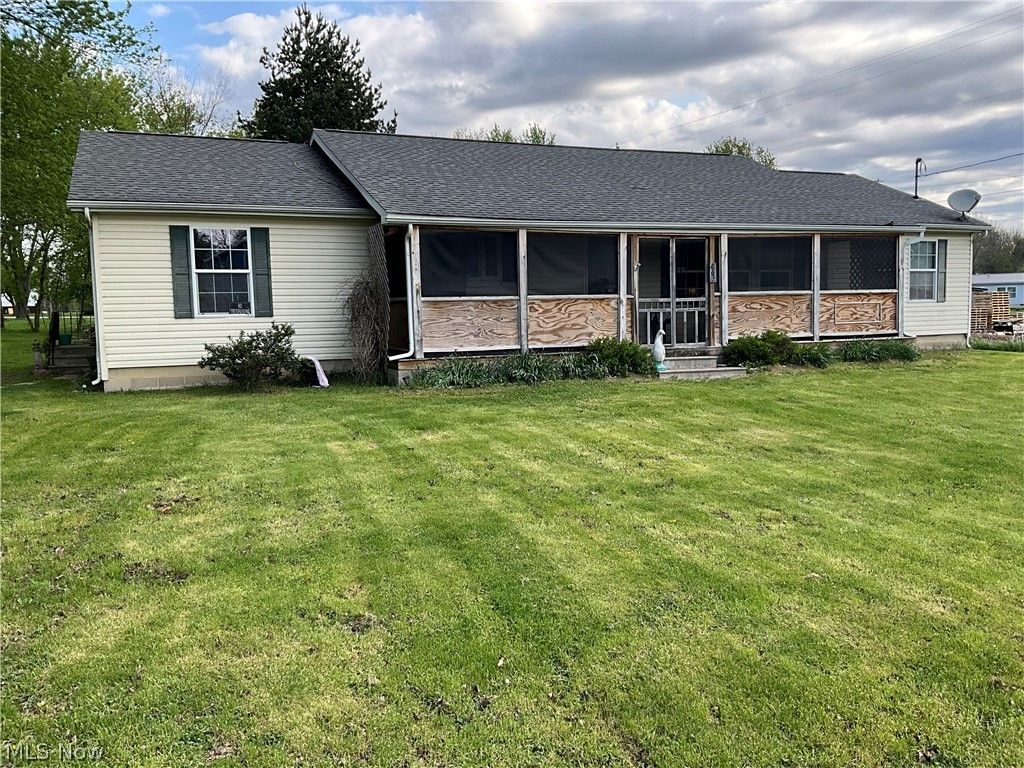 Photo of 49 Cedar Street, New London, OH 44851 (MLS # 5203305)