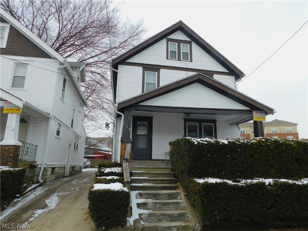 Fantastic Cash Flow opportunity. Prime location across from campus. The Soccer and Football stadiums are less than a 5 minute walk from the front door. Annual rent is over $31k!! Call for a private showing today!!