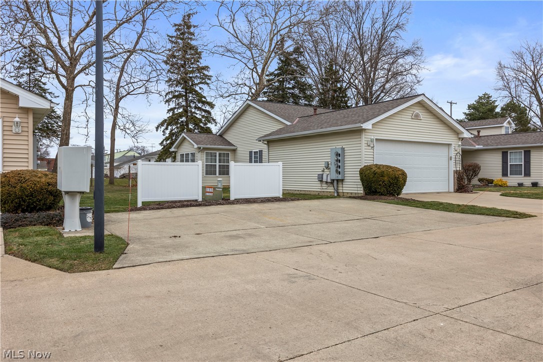 Abbe Glen Condo - Residential