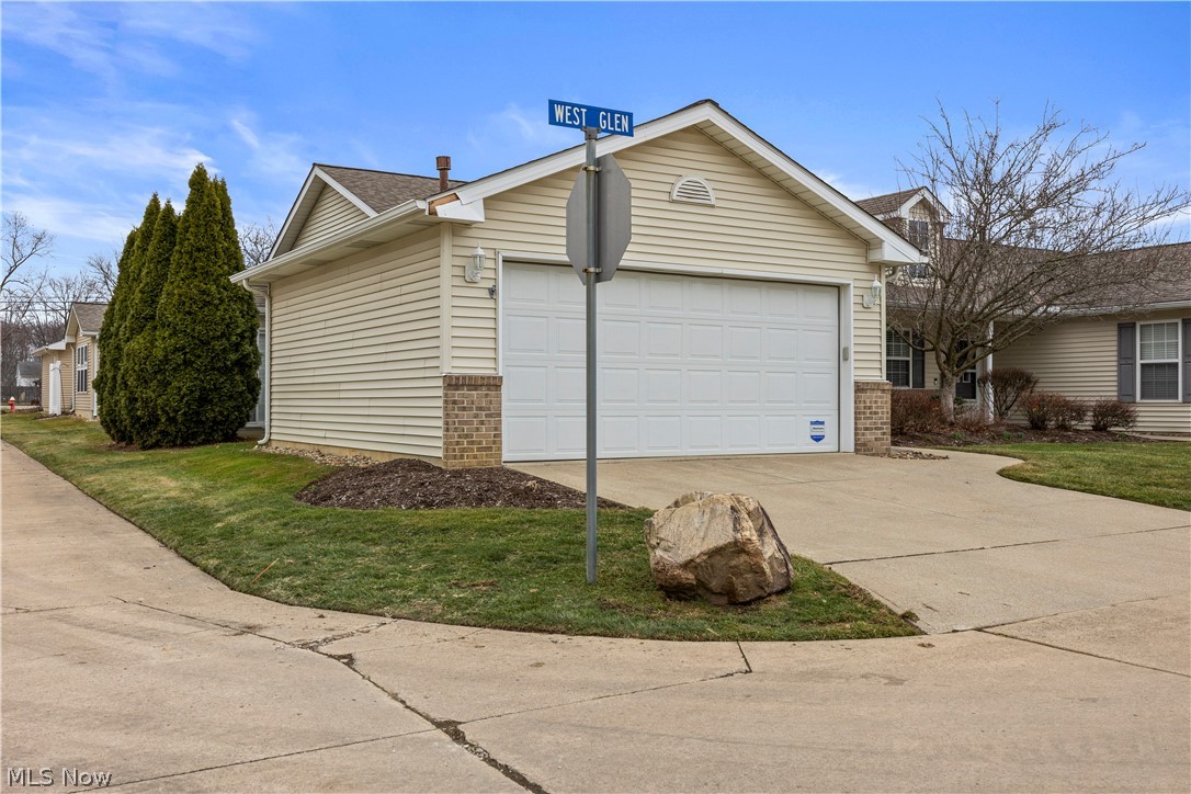 Abbe Glen Condo - Residential