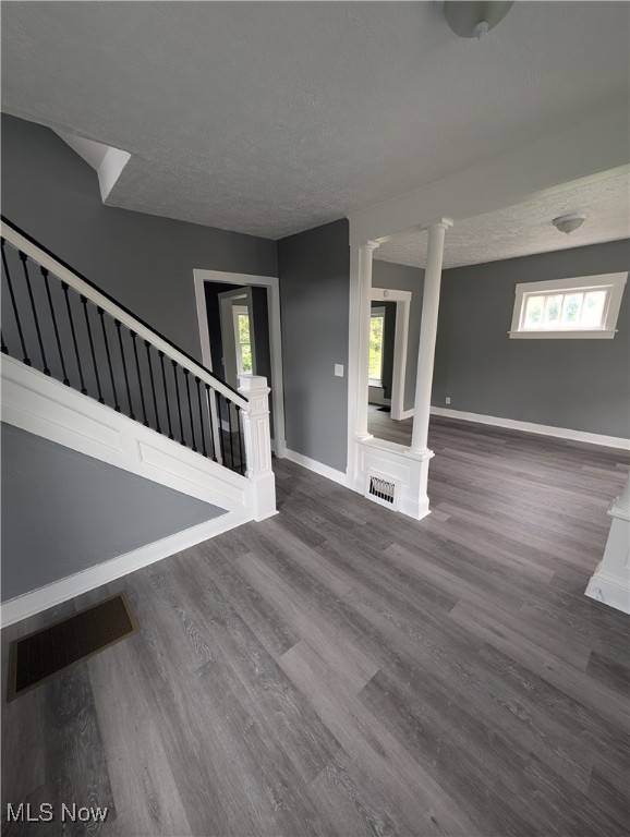 908 W 8th Street, Lorain, Ohio image 2