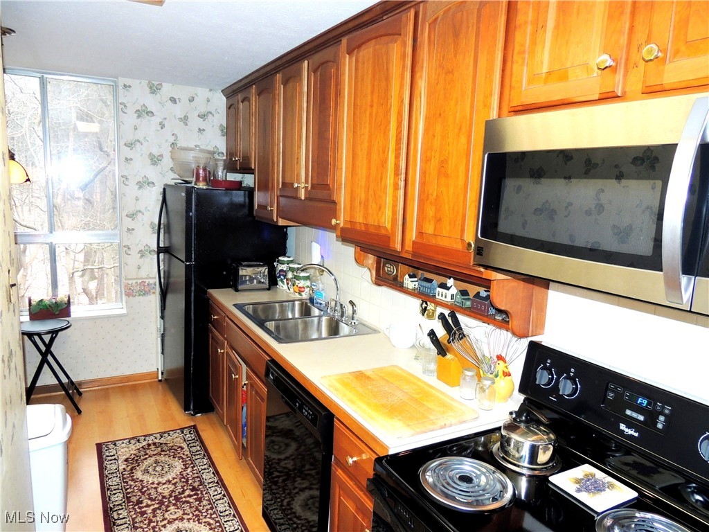 Silver Lake Towers Condo - Residential