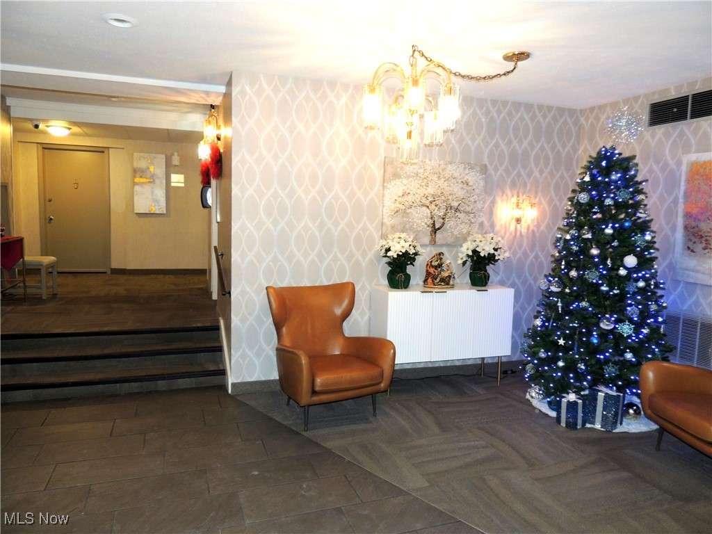 Silver Lake Towers Condo - Residential