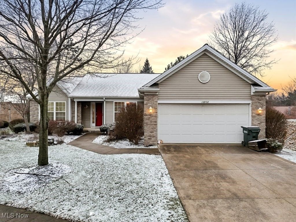 Photo of 16808 Newport Lane, Middleburg Heights, OH 44130 (MLS # 5178104)