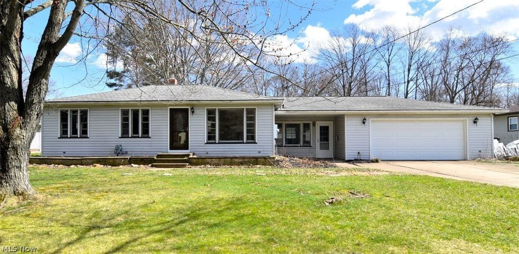 Photo of 10881 Gregory Lane, North Royalton, OH 44133 (MLS # 5193959)