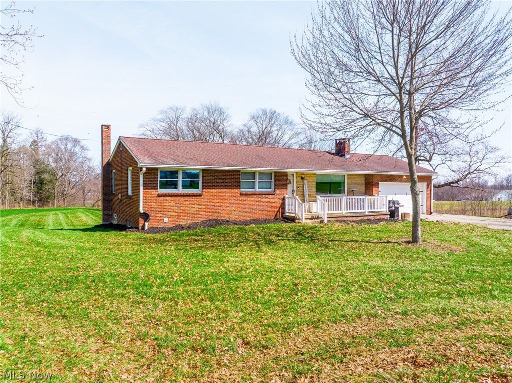 Photo of 327 Briarhill Drive, Rittman, OH 44270 (MLS # 5209169)