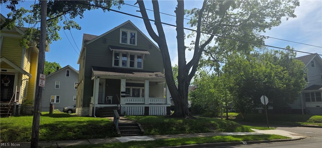 Photo of 804 Work Drive, Akron, OH 44320 (MLS # 5214362)