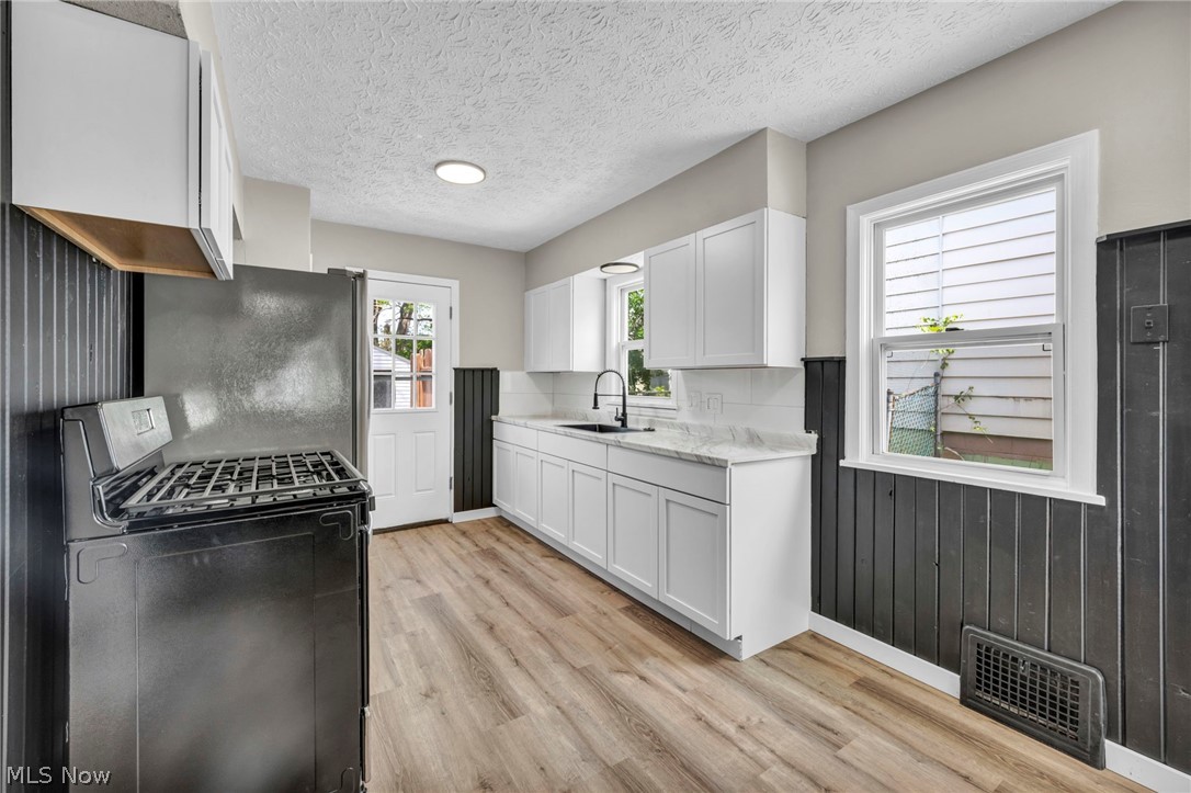 Knollwood - Residential