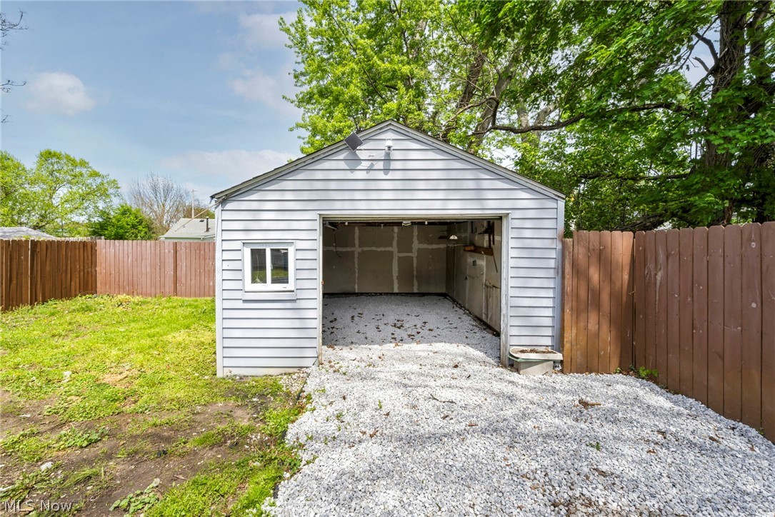 Knollwood - Residential
