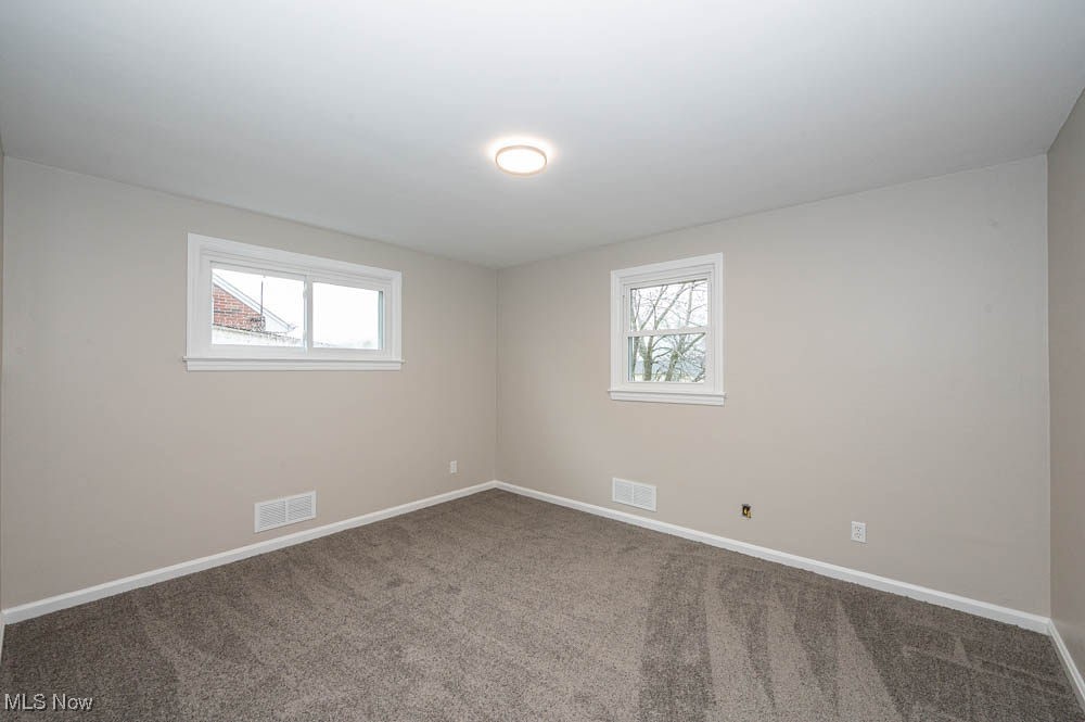 742 Devitt Avenue, Campbell, Ohio image 19